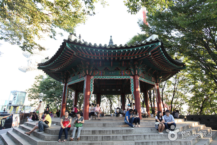 Le pavillon de Namsan – 남산 팔각정