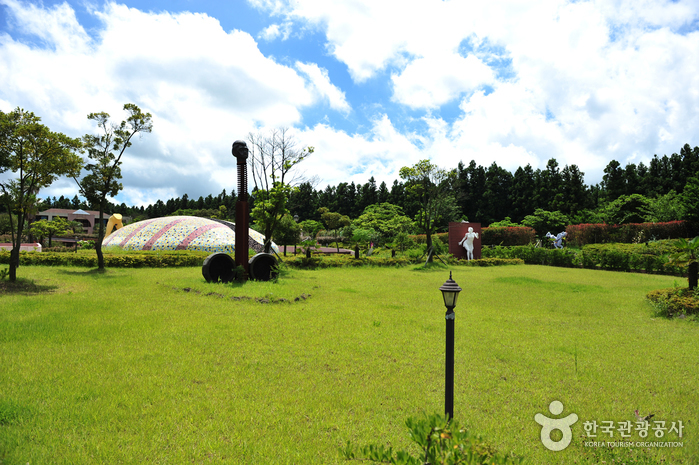 Parc Jeju Love Land (제주러브랜드)