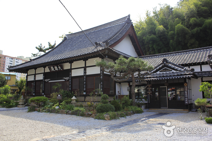 Temple Dongguksa à Gunsan (동국사(군산))