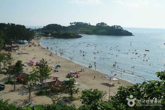 Plage de Gamami (가마미해수욕장)