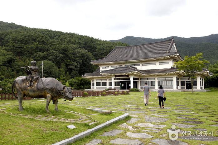 Musée Littéraire Gasa Munhak (한국가사문학관)
