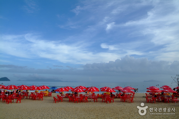Plage de Sinji Myeongsasimni (신지명사십리해수욕장)