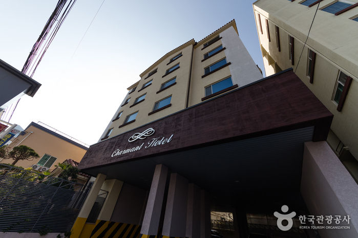 Charmant Hotel  / 샤르망 호텔