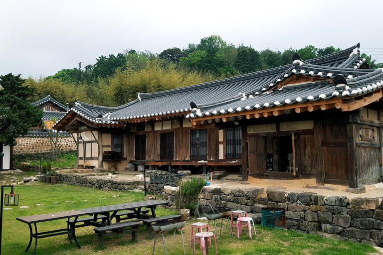 YangDongHo Traditional House (Hanok 152)/ 양참사댁(양동호 가옥 / 한옥152)