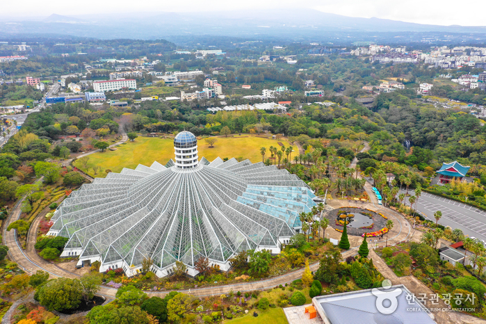 Jardin Botanique Yeomiji (여미지 식물원)