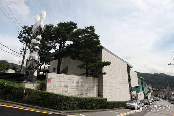 Galerie d’art Gana (Gana Art Center) (가나아트센터)