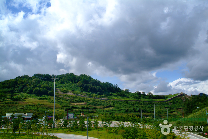 Danyang Jeokseong (단양 적성)