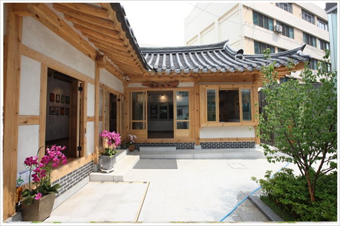 Centre de la culture moderne Gyesanyega (근대문화체험관 계산예가)