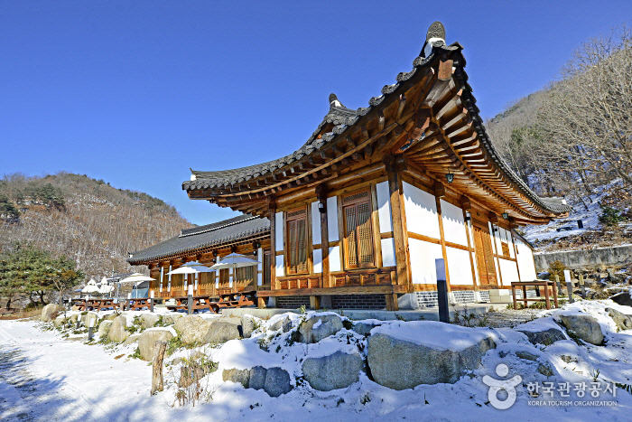Dagagada Hanok / 다가가다 한옥