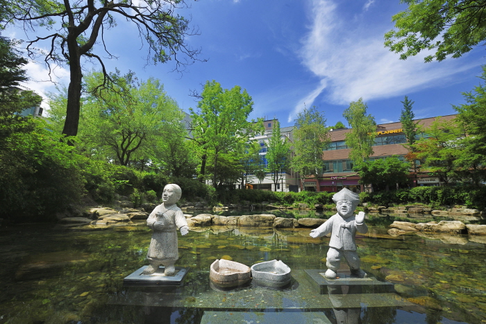 Etang de Hwangji (황지연못)