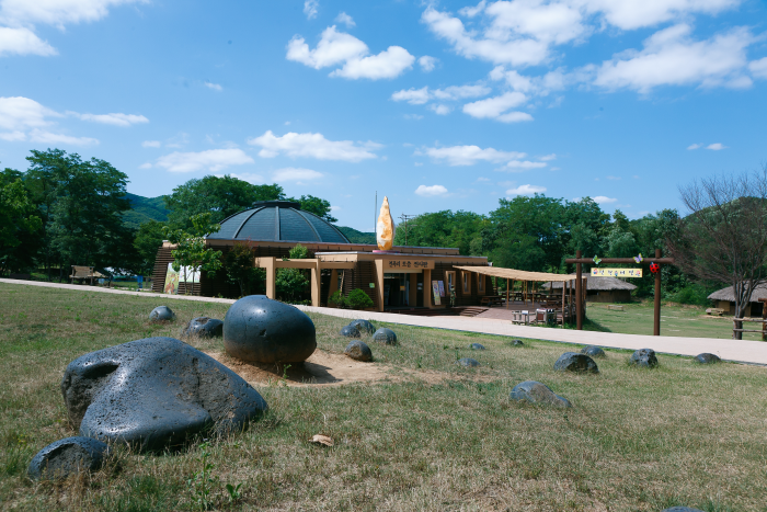 Site préhistorique de Jeongok-ri (연천 전곡리 유적)