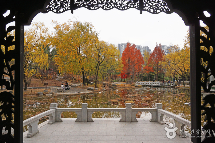 Jardin Wolhwawon (월화원)