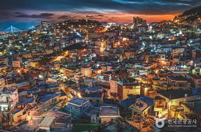 Village Hocheon (호천마을)