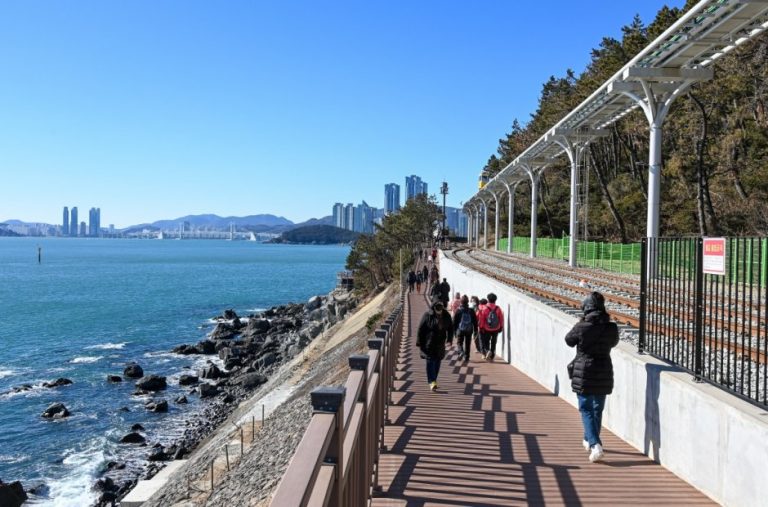 Voie ferrée verte de Haeundae (Mipo-Songjeong) (해운대 그린레일웨이 (미포~송정 구간))