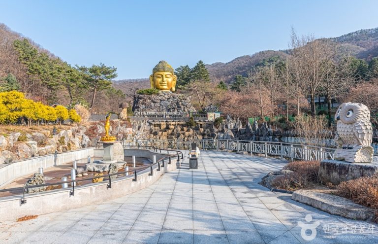 Temple Waujeongsa à Yongin (와우정사(용인))