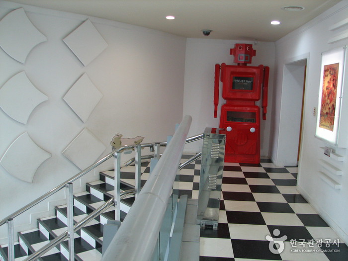 Precedent Animation Musée d'animation et de robot de Chuncheon (춘천 애니메이션박물관 & 토이로봇관 ...